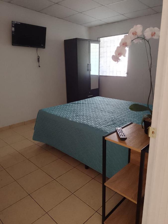 Antiguo Cuscatlán Hostal Los Heroes מראה חיצוני תמונה